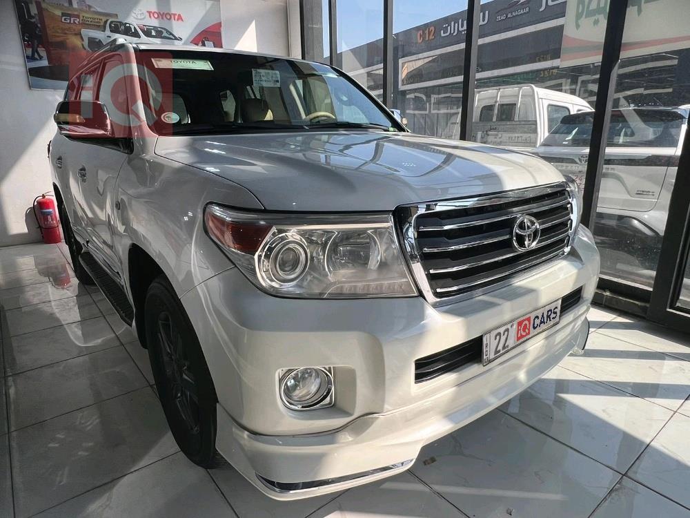 تويوتا لاندكروزر